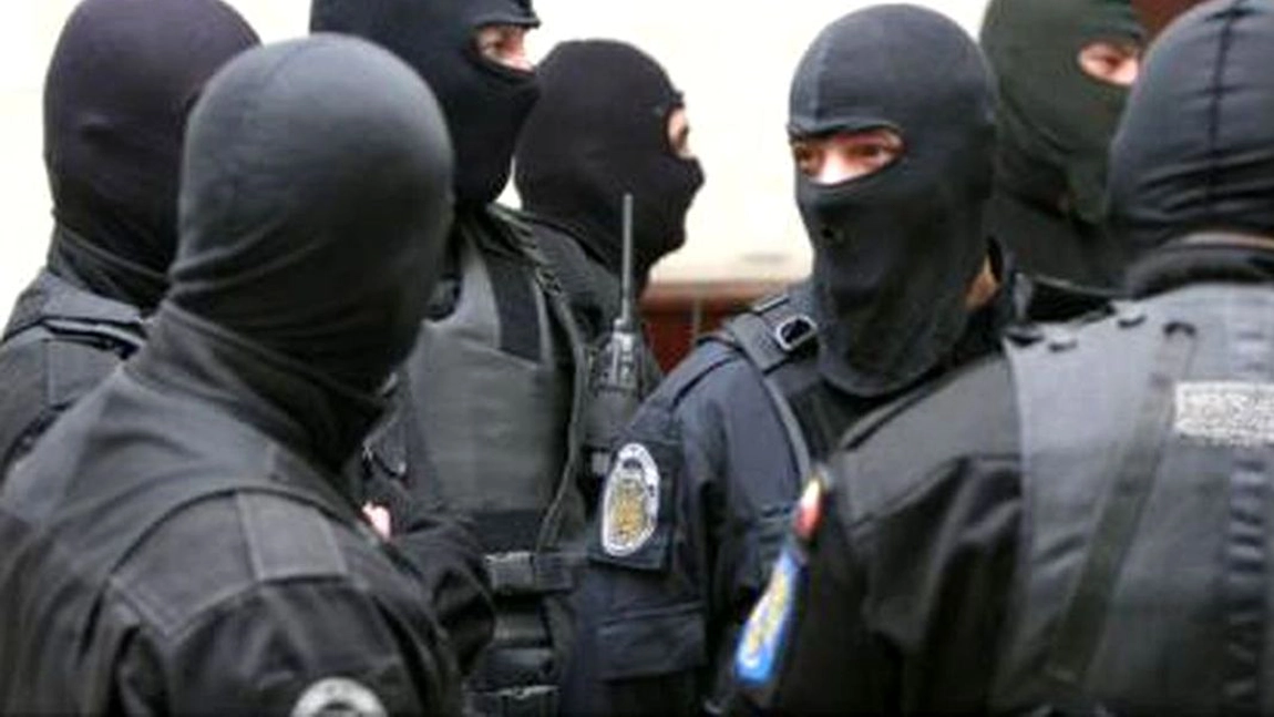 Percheziții in Teleorman la lăutari care si-ar fi falsificat mai multe acte pentru a incasa sume de bani în pandemie