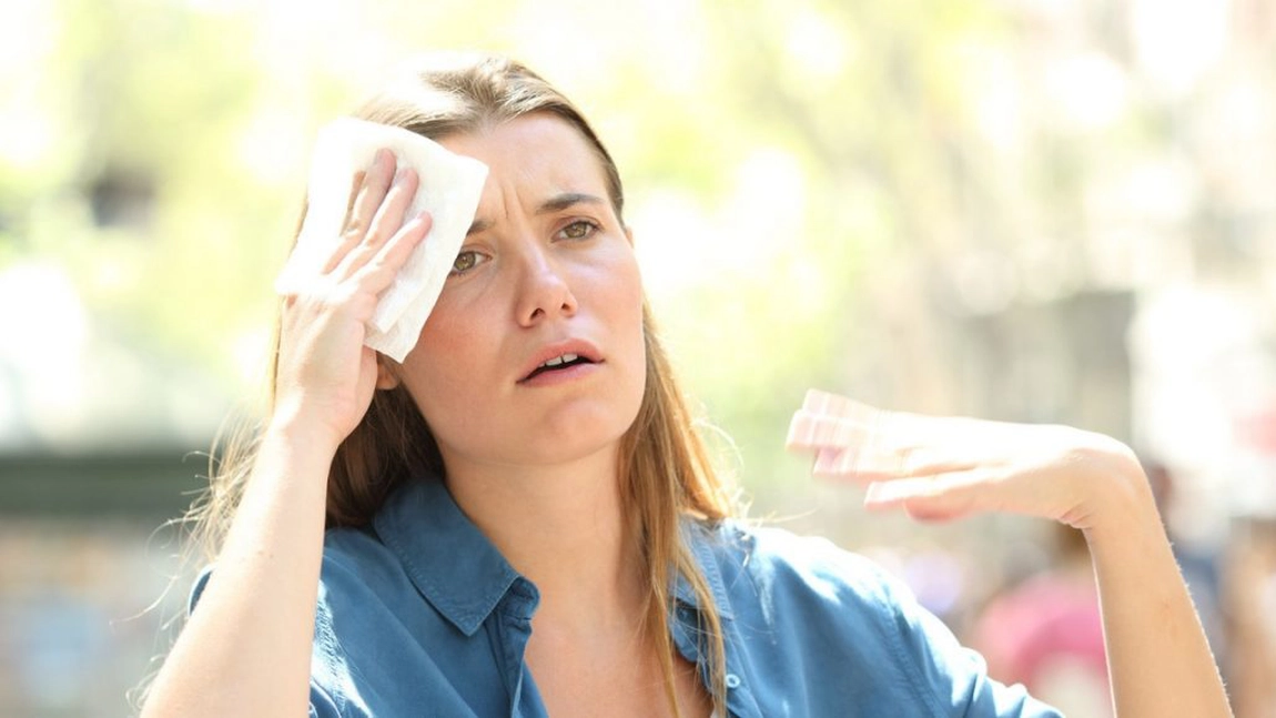 Sfaturi esențiale pentru a face față căldurii. Ce nu trebuie să faci în această perioadă