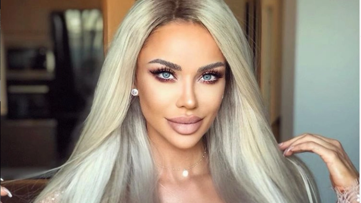 Bianca Drăgușanu a rămas fără permis de conducere, după ce a depășit o coloană de mașini