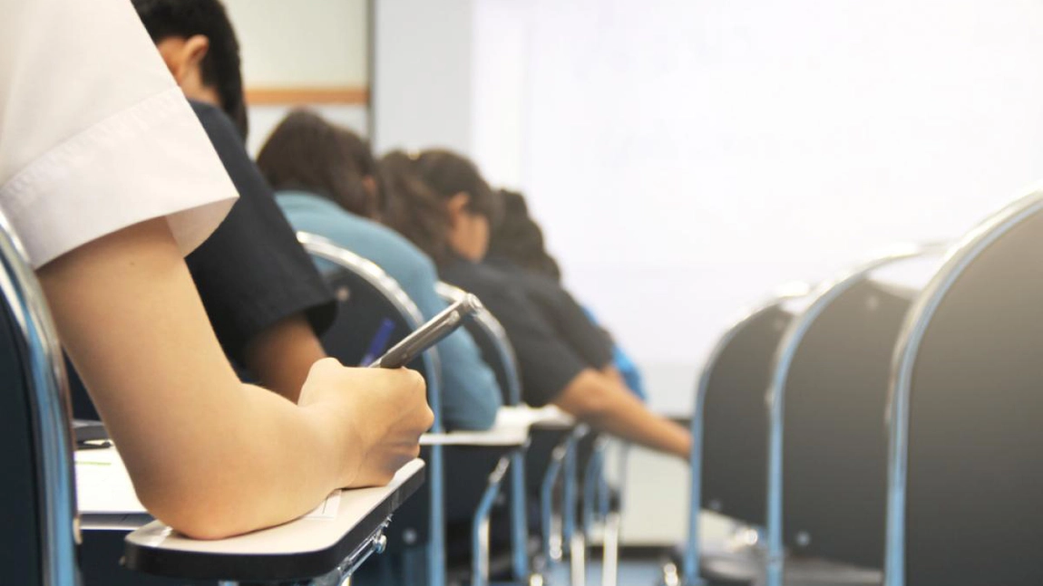 Astăzi, 21 iulie 2021, începând cu ora 9:00, în patru centre, are loc și la Iași examenul de Titularizare 2021! Ce trebuie să respecte candidații la proba scrisă