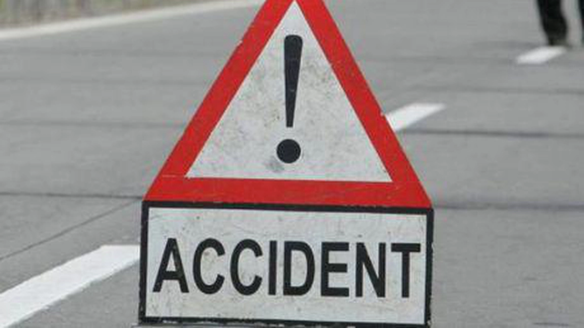 Accident grav în județul Suceava! Două mașini s-au ciocnit frontal, iar trei victime au ajuns de urgență la spital
