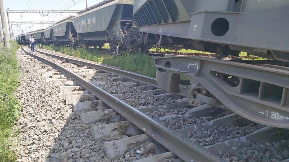 Ce soluție a găsit CFR pentru ruta București-Constanța unde cinci vagoane au deraiat