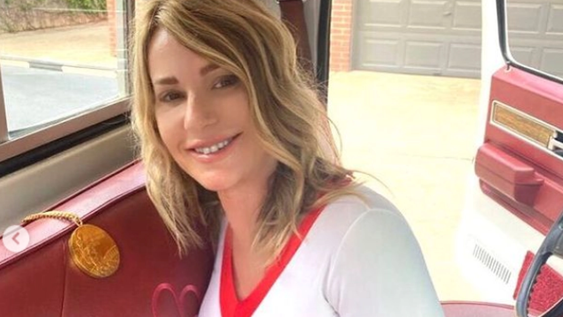 La 45 de ani după primul 10 din istorie, Nadia Comăneci a îmbrăcat din nou costumul de gimnastă - VIDEO