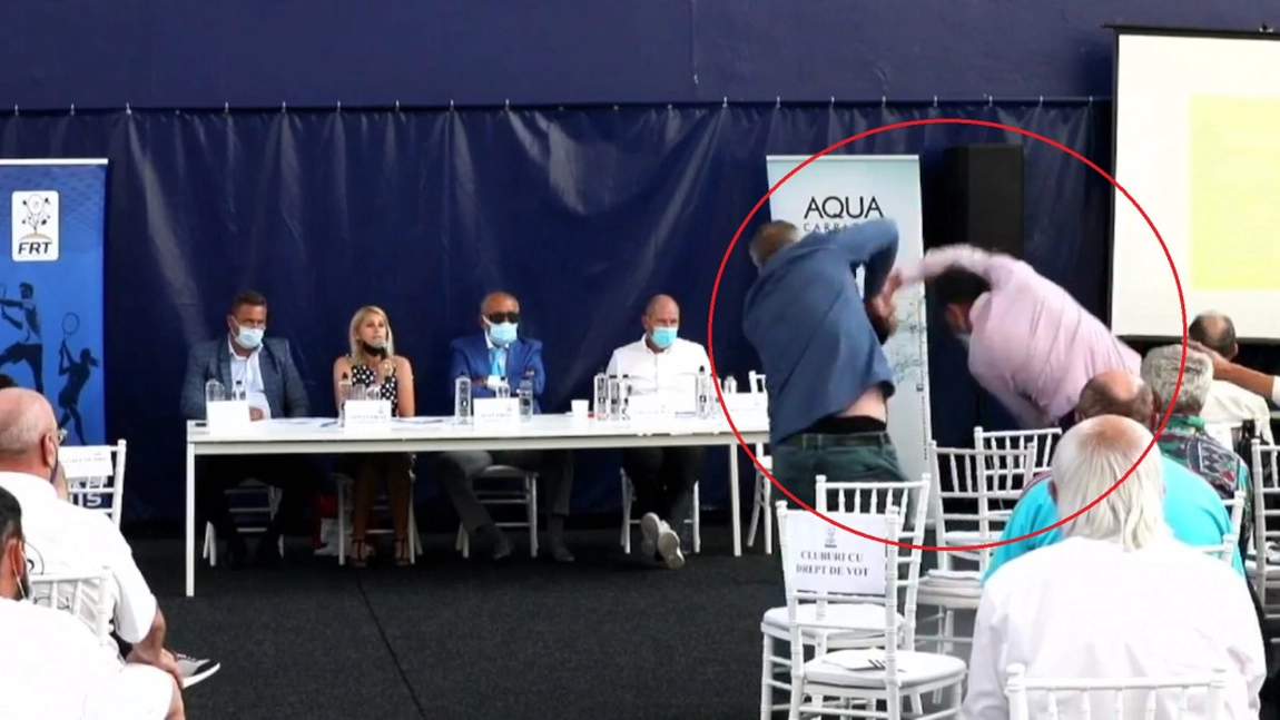 Scandal la Federaţia Română de Tenis. Un echipaj medical şi unul de Poliţie, chemate la faţa locului. Finul lui Klaus Iohannis implicat - VIDEO