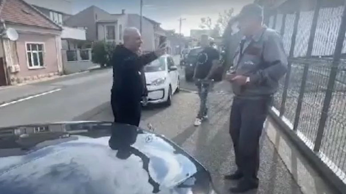 Scandal general la CFR! Antrenorul Marius Șumudică nu a fost lăsat să intre în bază sportivă de la Cluj - VIDEO