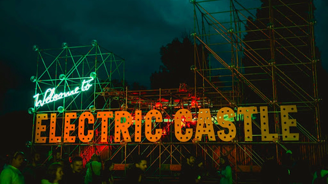 Electric Castle 2021 începe astăzi, 6 august. Sunt așteptate peste 10.000 de persoane