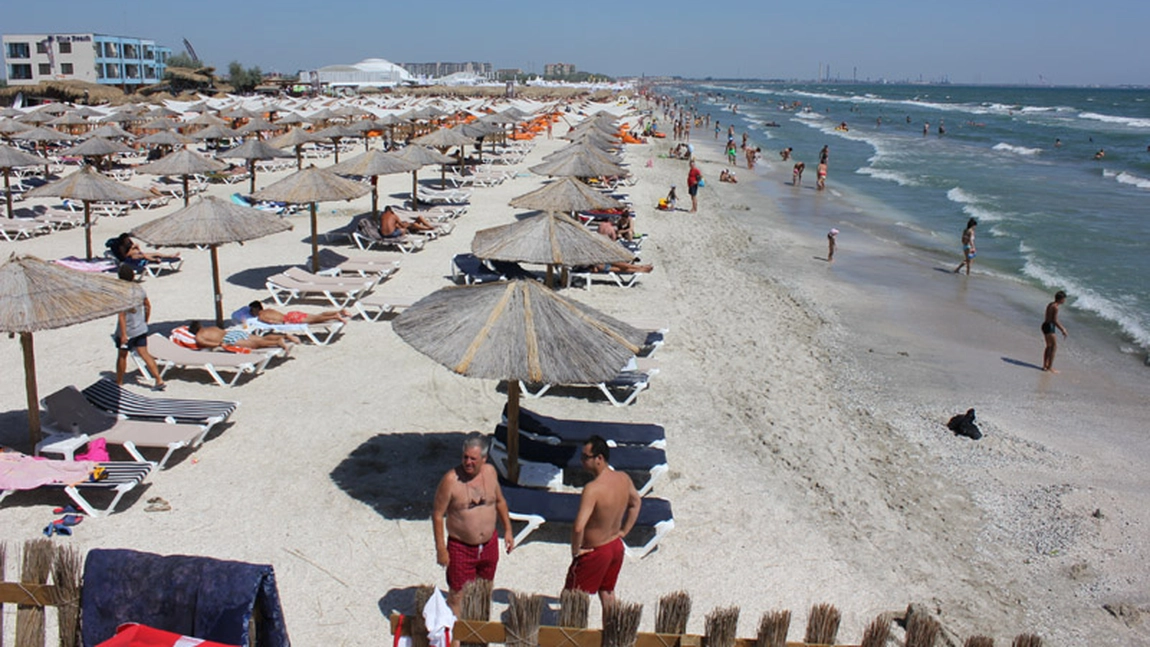 Prețuri foarte ridicate la malul mării! Tariful pentru o zi de parcare în Mamaia a ajuns să-l concureze pe cel pentru o noapte de cazare