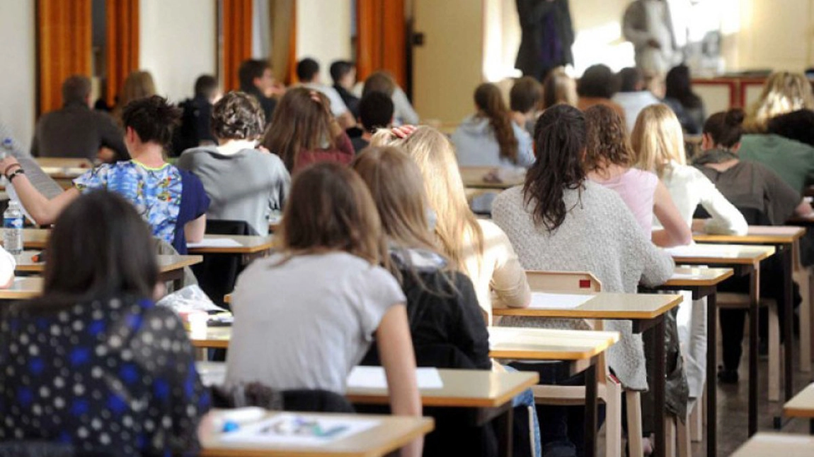 O ultimă șansă pentru a fi profesor într-o școală, liceu sau colegiu din județul Iași. Câte posturi mai sunt disponibile în învățământ și când au loc ședințele publice de repartizare