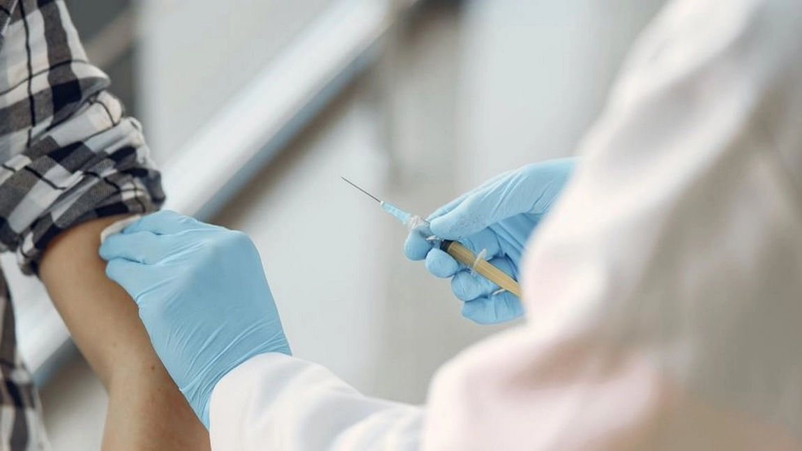 Vârsta de vaccinare anti-Covid-19 ar putea scădea. Ce plan are Ministerul Sănătăţii