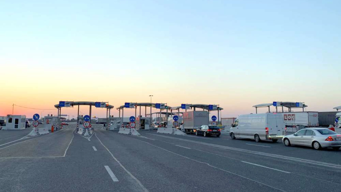 Aglomerație mare la vamă! Timpul de așteptare depășește două ore