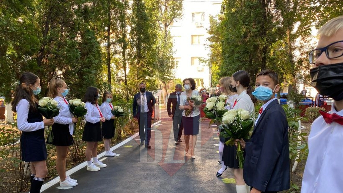 Ceremonie de deschidere a noului an şcolar 2021 - 2021, la Iaşi. Reprezentanţii IȘJ, prezenţi la mai multe şcoli şi grădiniţe din judeţ - FOTO, LIVE VIDEO