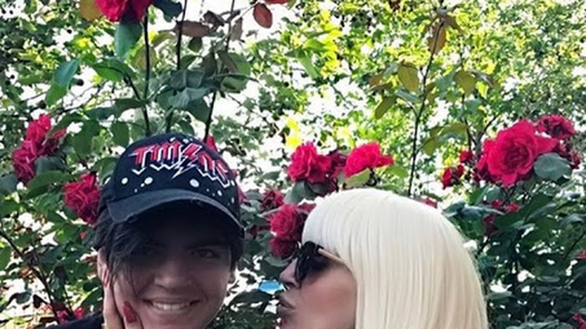 Fiul Ralucăi Bădulescu a ajuns la vârsta de 18 ani. Cum arată Alex - Foto