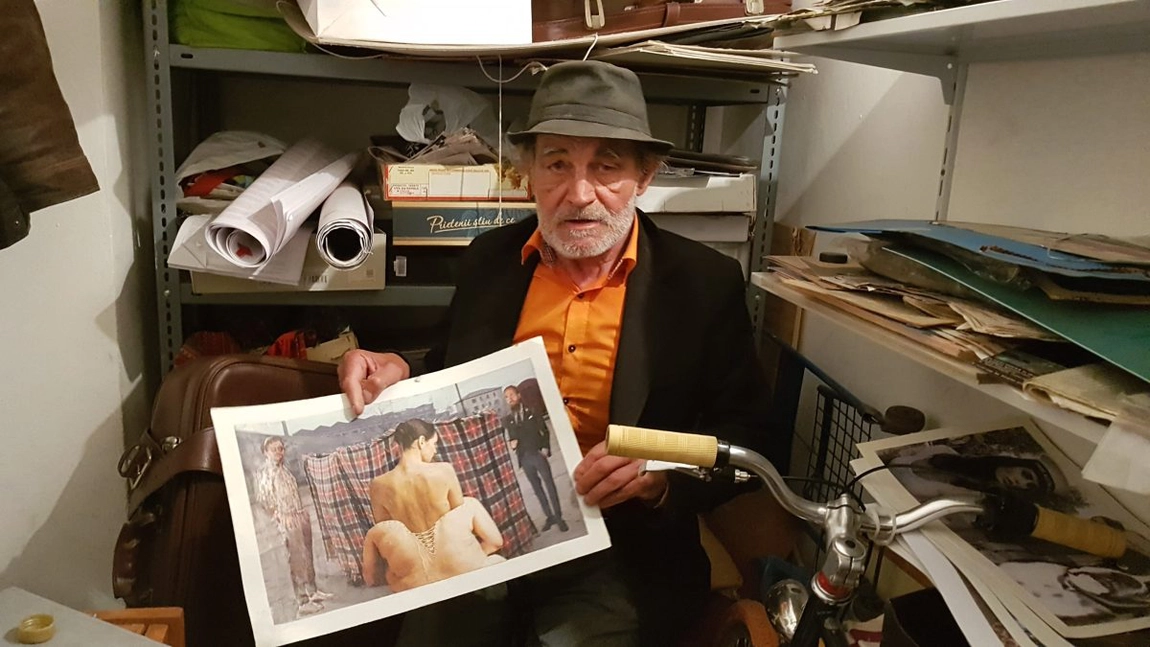 Artistul plastic Ion Bârlădeanu a murit. «Vreau să cred că-i va amuza pe îngeri cu colajele lui»