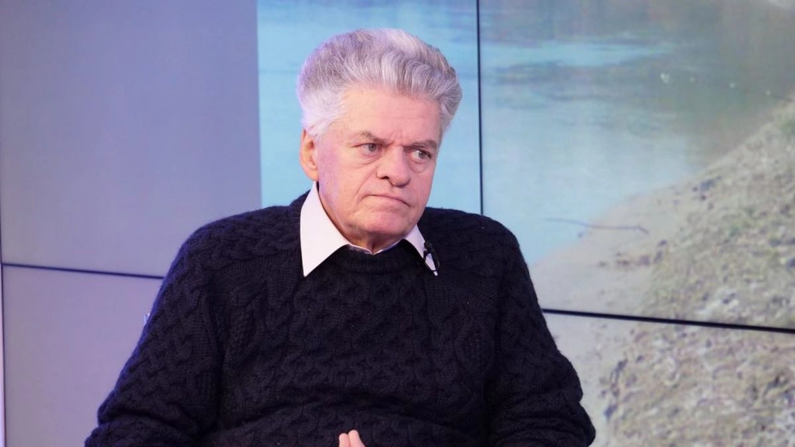 Scriitorului Mircea Radu Iacoban, fostul director al Teatrului Național 