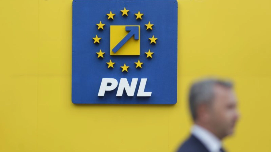 Florin Cîțu și PNL vor juca dur în contextul în care Guvernul Cioloș este ca și picat în Parlament! Liberalii s-au gândit deja la alegeri anticipate - SURSE