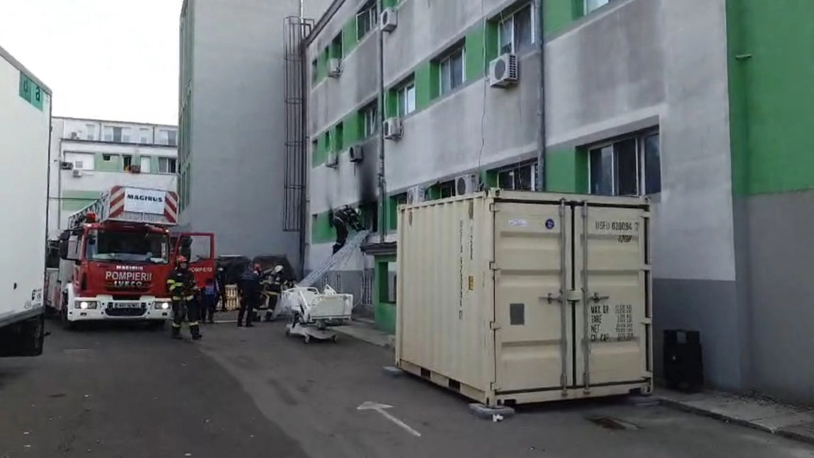 Incendiu la Spitalul din Constanța. Ce înseamnă planul alb de intervenție, declanșat în caz de catastrofă