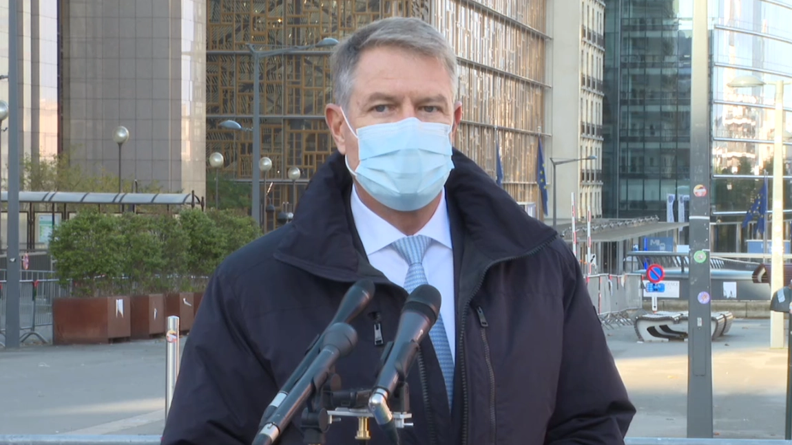 Președintele Klaus Iohannis, despre imunizarea anti-Covid-19: „Unii vorbesc prostii și vă fac să nu vă vaccinați” - LIVE VIDEO