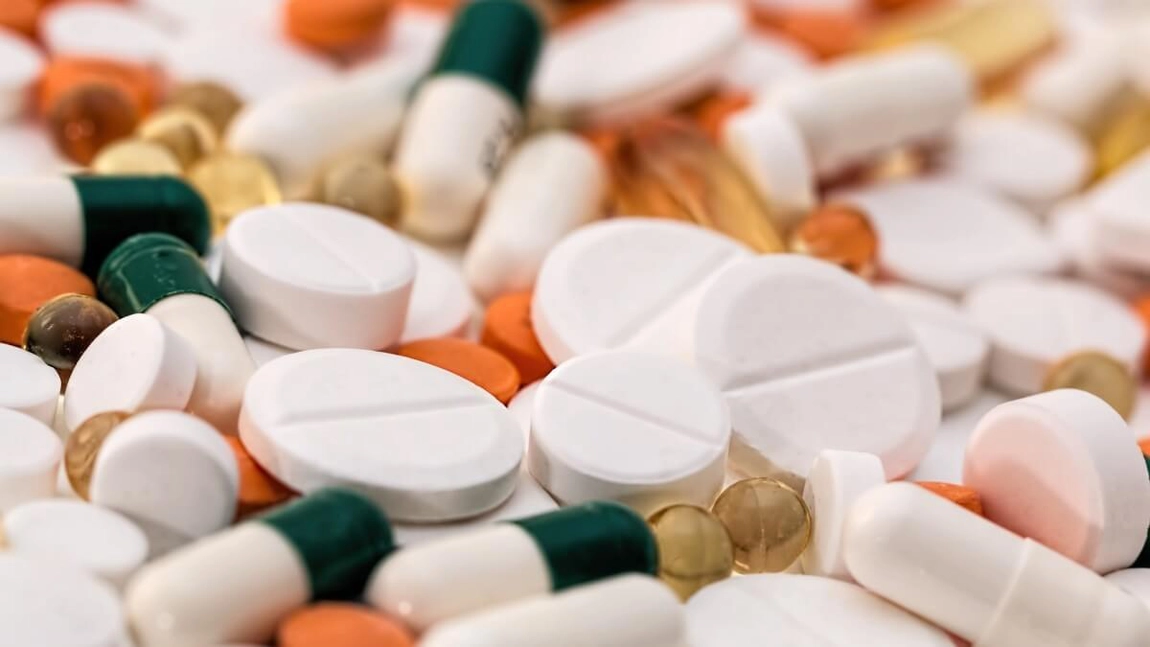 Un nou medicament anti-COVID-19, disponibil din decembrie în Franța