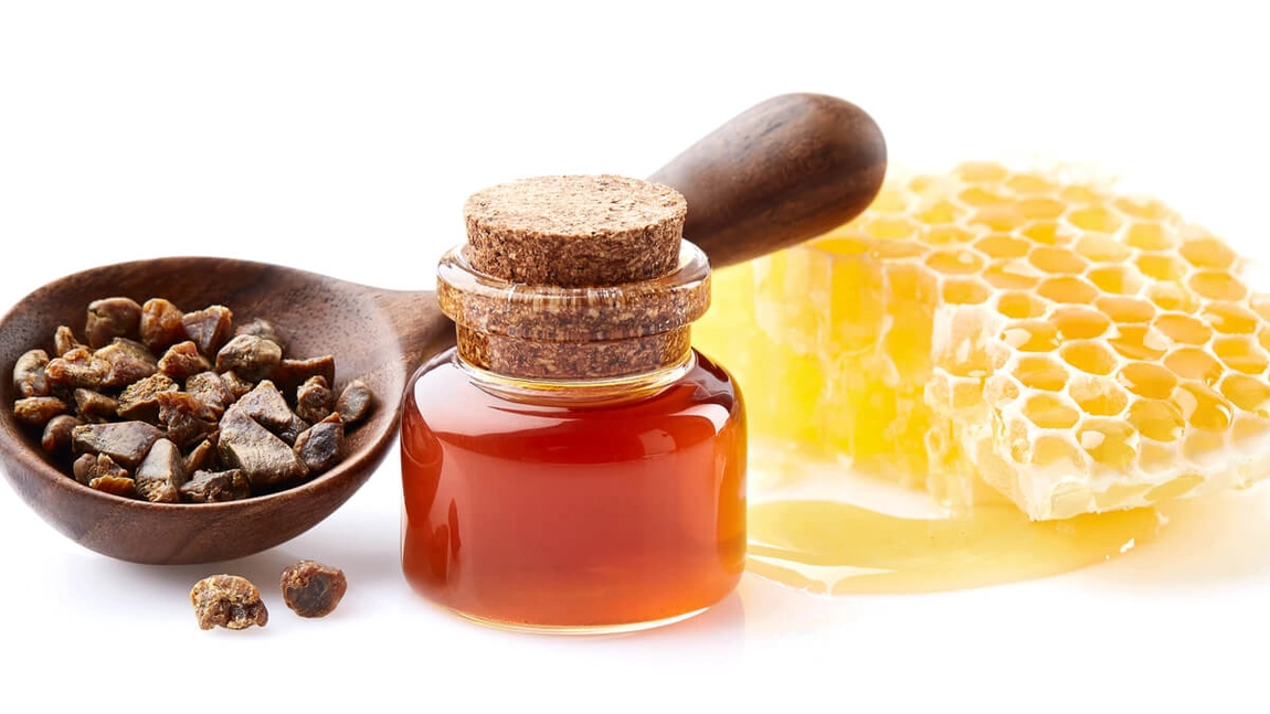 Tinctura de propolis: Ce este și ce beneficii aduce organismului