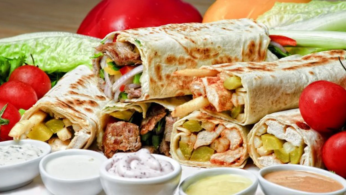 Câte calorii are o shaorma: Bombă calorică sau aliat în cura de slăbire?