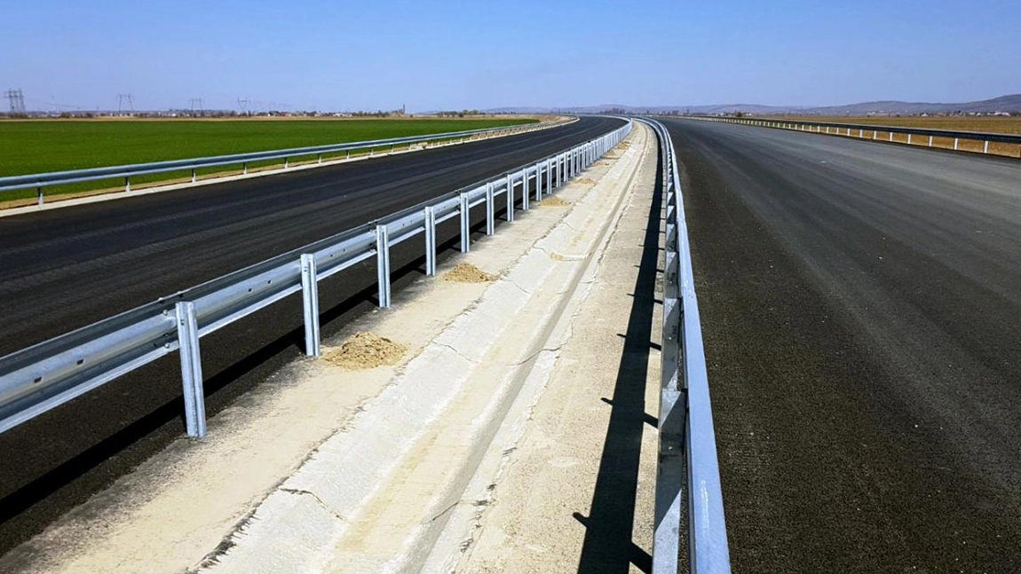 Scandal pe tronsonul Pașcani - Suceava - Siret, din Autostrada A7! CNAIR îi bagă deja penalități firmei care a luat un contract de 21 de milioane de lei