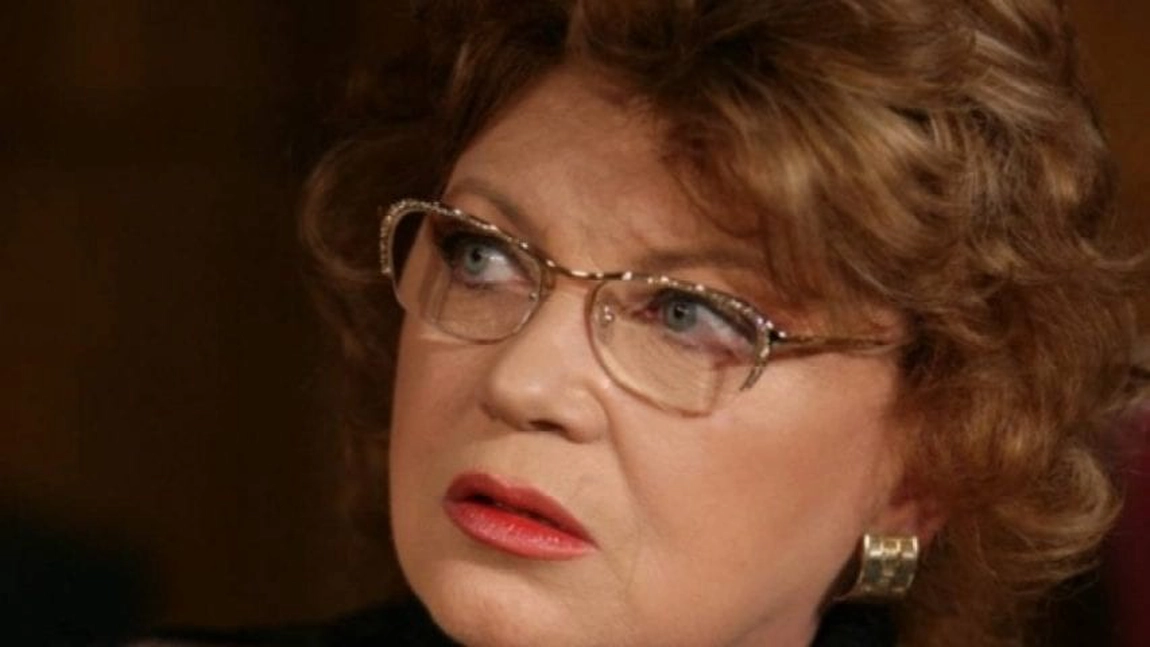 Ce vârstă are Cezara Dafinescu, frumoasa doamnă a teatrului românesc. Actrița a fost în depresie mai mulți ani 