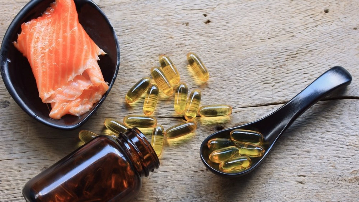 Când se ia Omega 3? Dimineața sau seara? Află care este cel mai bun moment pentru a lua aceste suplimente