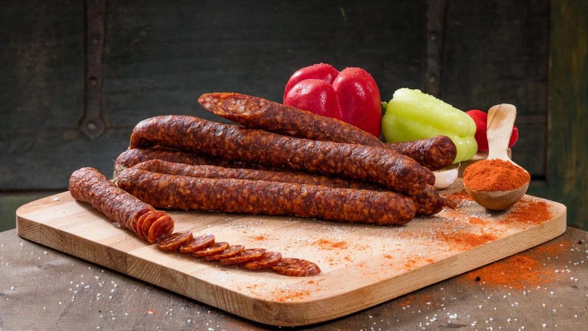 Cârnați de casă ardelenești: O rețetă pentru Sărbători ce-ți lasă gura apă