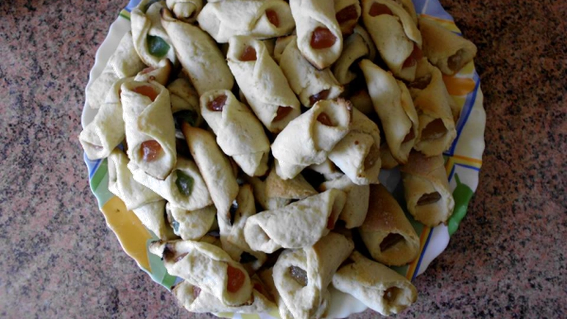 Cea mai simplă rețetă de cornulețe: Cel mai bun desert pentru Sărbători