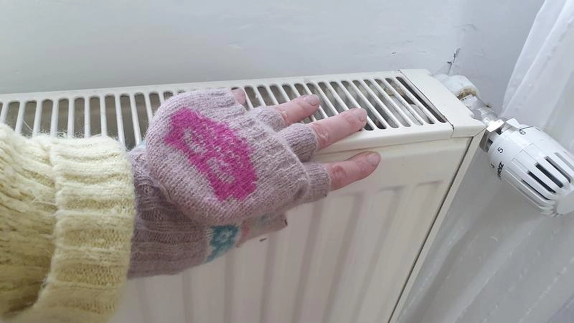 O grevă spontană ar putea lăsa mii de bucureșteni fără apă caldă şi căldură