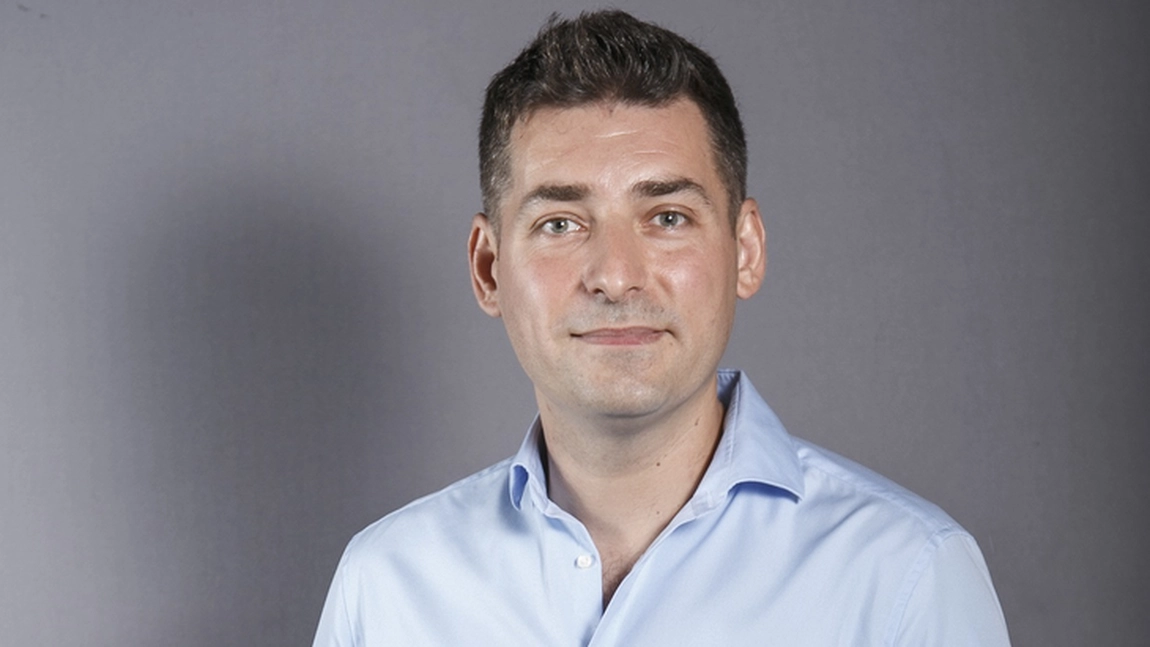 Mihai Jurca are o biografie surprinzătoare. Ce relație are prezentatorul meteo cu mama sa celebră