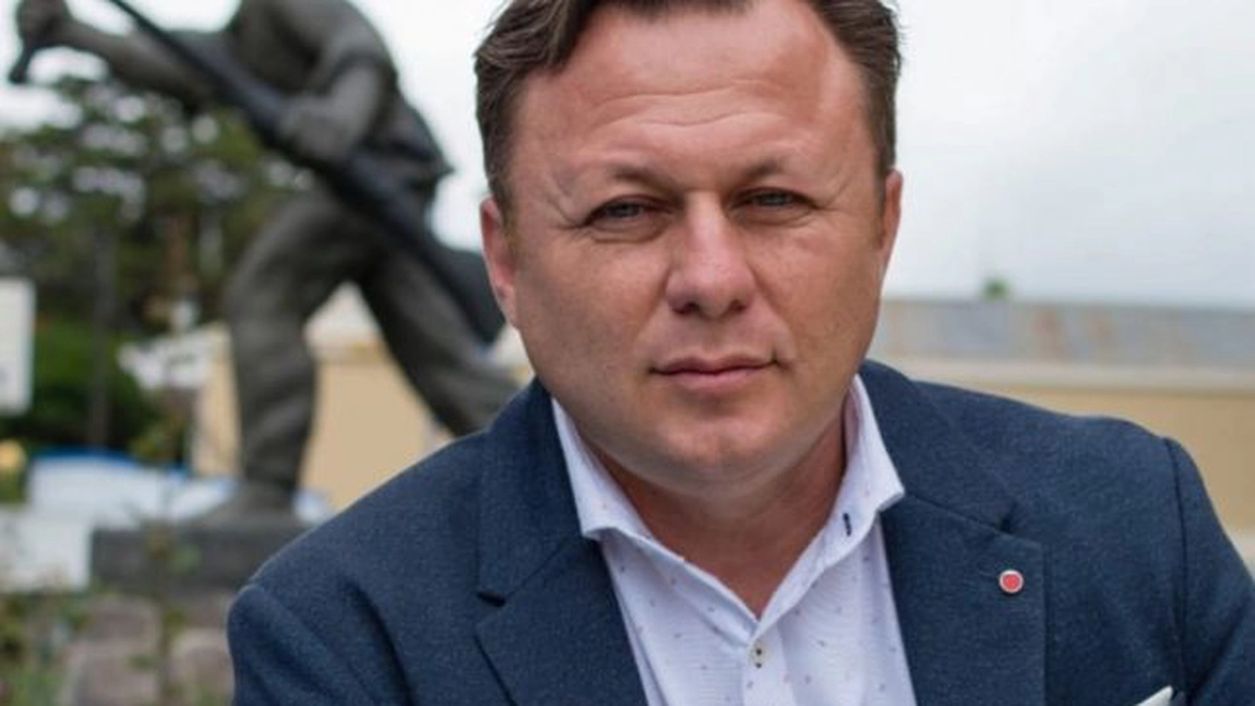 Fiul cel mic al regretatului Ion Dolănescu, Dragoş, susţine că s-a vaccinat de 5 ori cu 3 vaccinuri diferite: Am vrut să demonstrez că vaccinul împotriva COVID-19 nu are efecte negative