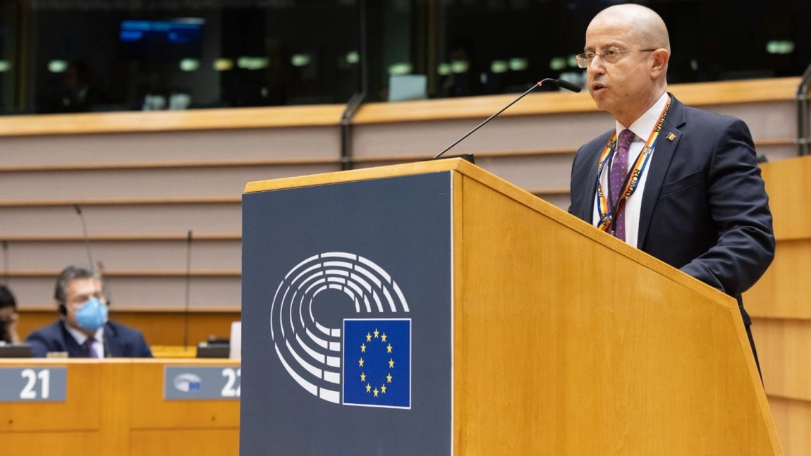 Europarlamentarul Tudor Ciuhodaru, reacție dură la numărul mare de români care nu pot intra în Marea Britanie: Unul din doi cetățeni refuzați erau români