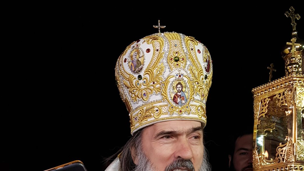 ÎPS Teodosie a fost amendat după ce a ieșit din izolare pentru a oficia o slujbă! UPDATE: A luat a doua amendă în doar o singură zi