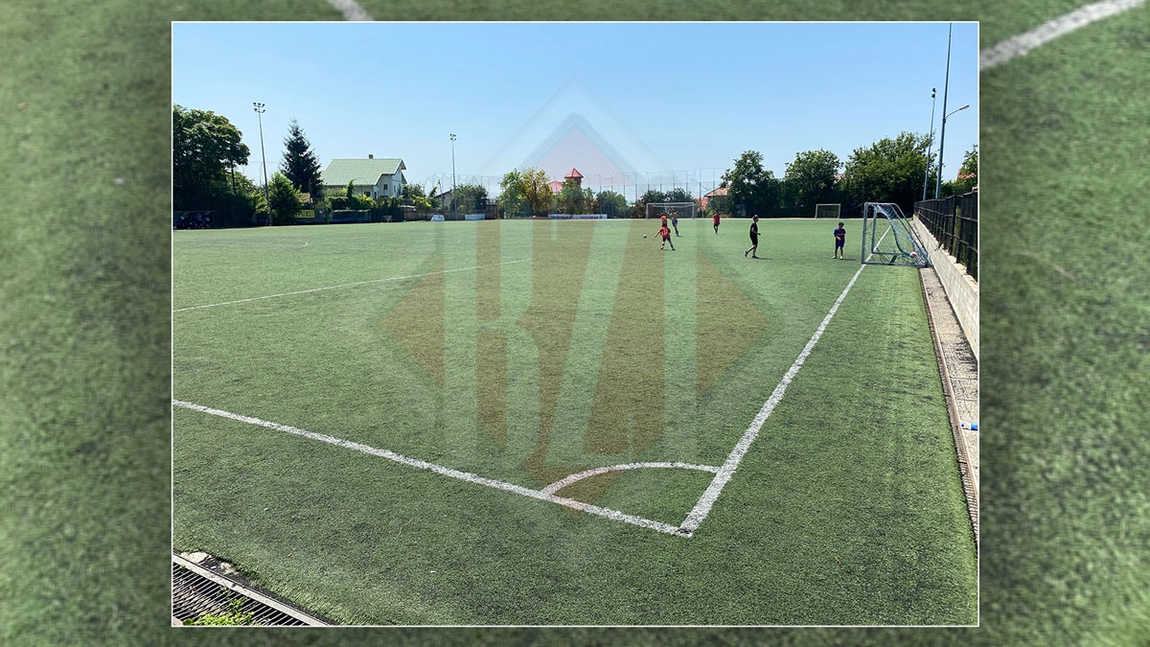 O firmă din Galați se va ocupa de modernizarea terenului sintetic de la Stadionul ”Emil Alexandrescu”