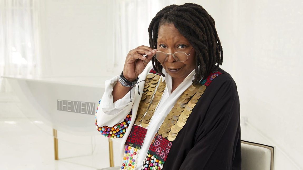 Whoopi Goldberg a fost testată pozitiv cu SARS-CoV-2. Îndrăgita actriță este vaccinată cu cele trei doze