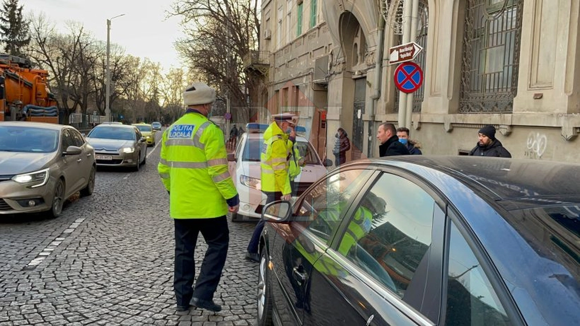 Accident rutier pe strada Cuza Vodă. O fetiţă de 12 ani a fost izbită de o maşină - EXCLUSIV, FOTO, VIDEO, UPDATE