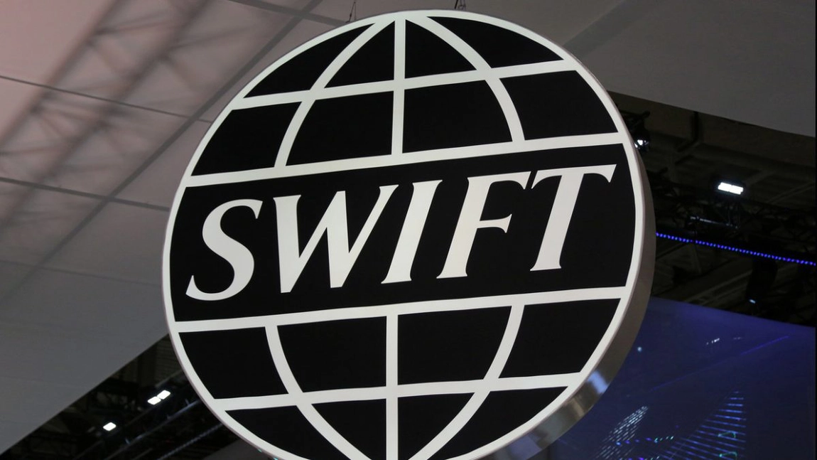 Ce este SWIFT şi de ce Rusia se teme foarte mult de excludere