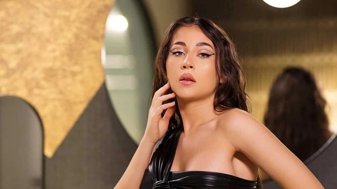 Nicole Cherry a pozat nud? Ce spune frumoasa artistă despre tatăl copilului ei