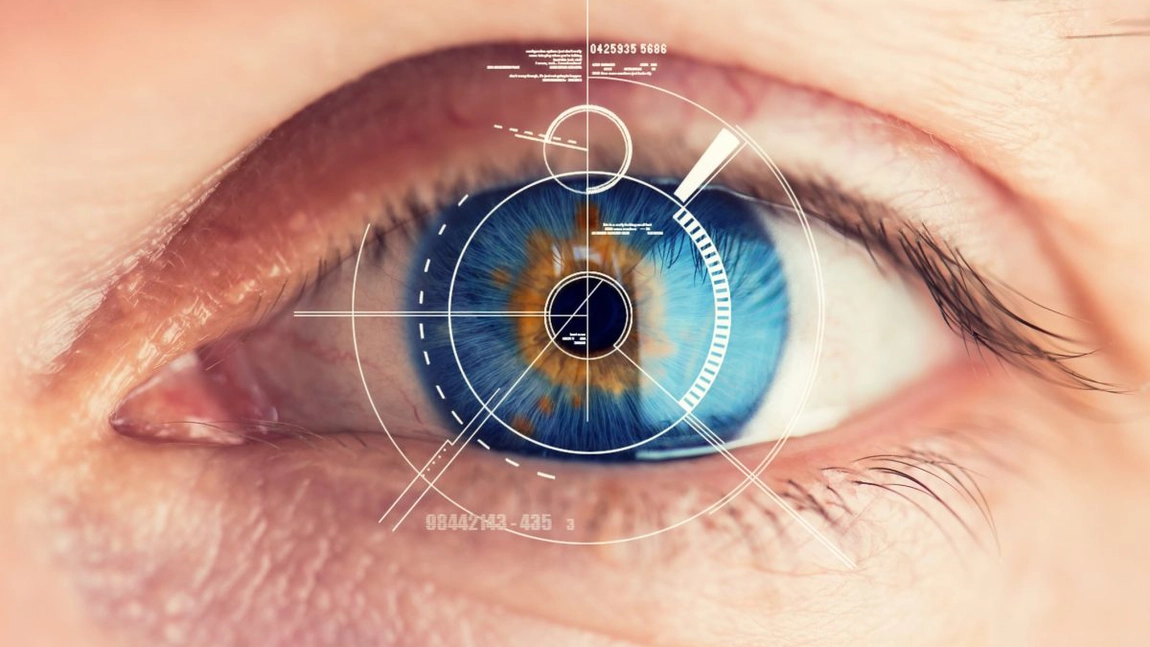 Chirurgie refractivă corneană: Tot ce trebuie să știi dacă vrei să scapi de ochelari