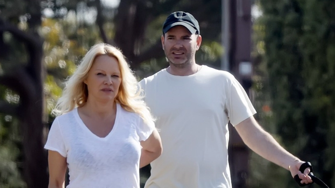 Pamela Anderson divorțează de al cincilea soț. Ce și-a dat seama că-i lipsește bărbatului după un an de căsnicie