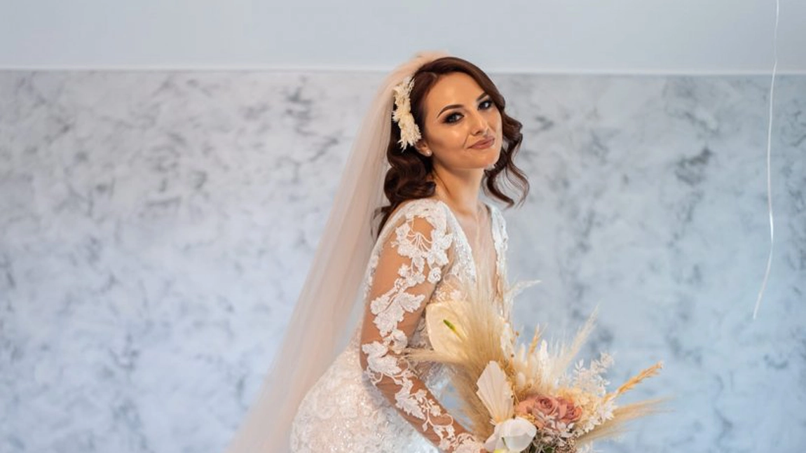 Ce arată necropsia Adelei, polițista care s-a sinucis în baia gării Strehaia