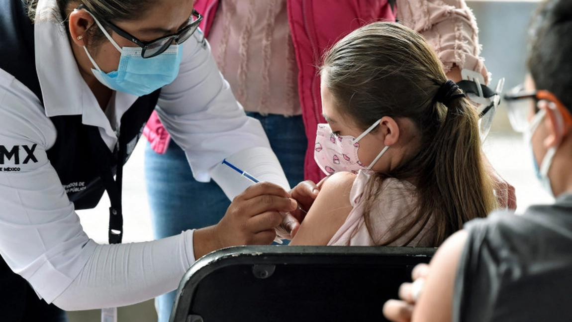 Părinţii nu prea vor să-și vaccineze copiii! Campania de vacinare a minorilor a pornit cu stângul