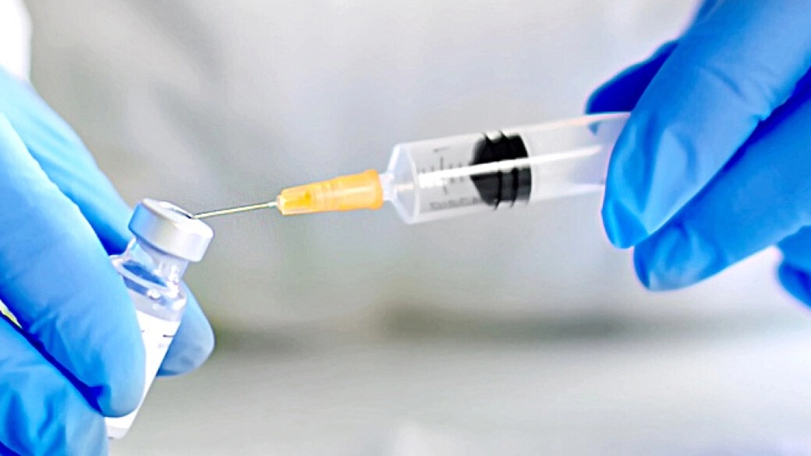 Vaccinarea este obligatorie de azi în Italia, pentru cei peste 50 de ani. Sunt vizați și românii