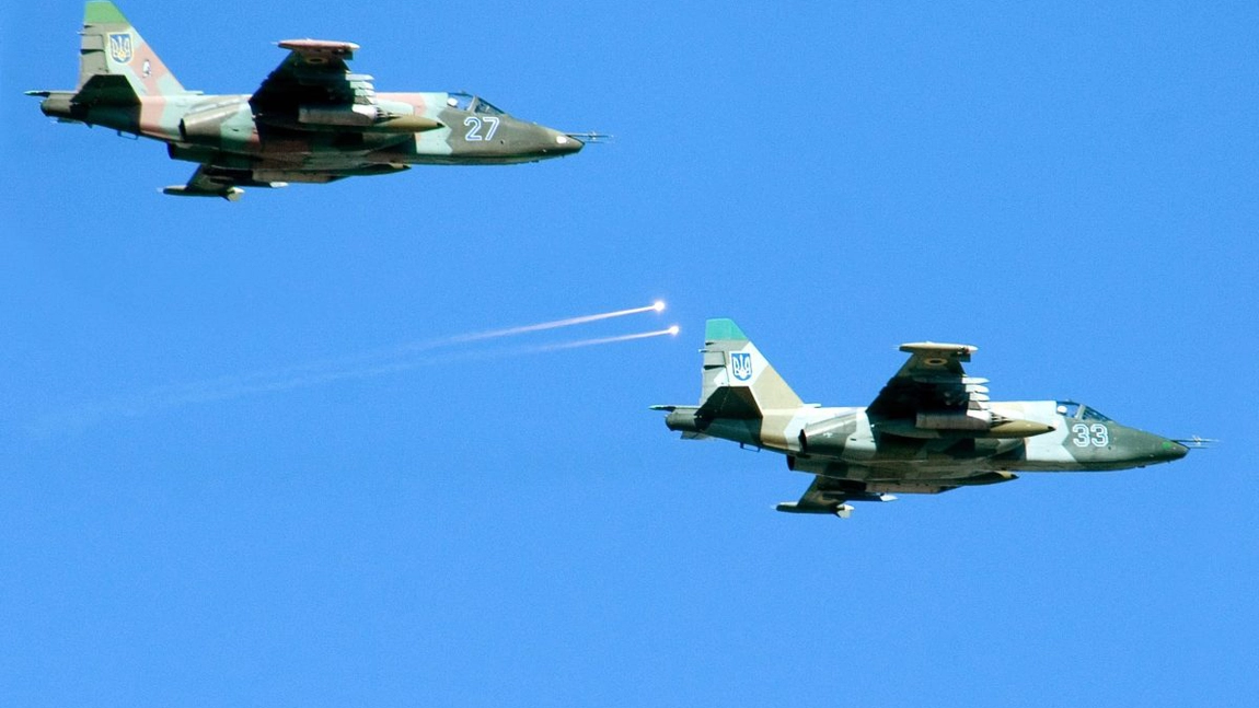 Două avioane militare din Ucraina au aterizat în România! Au cerut de urgență ajutorul statului român