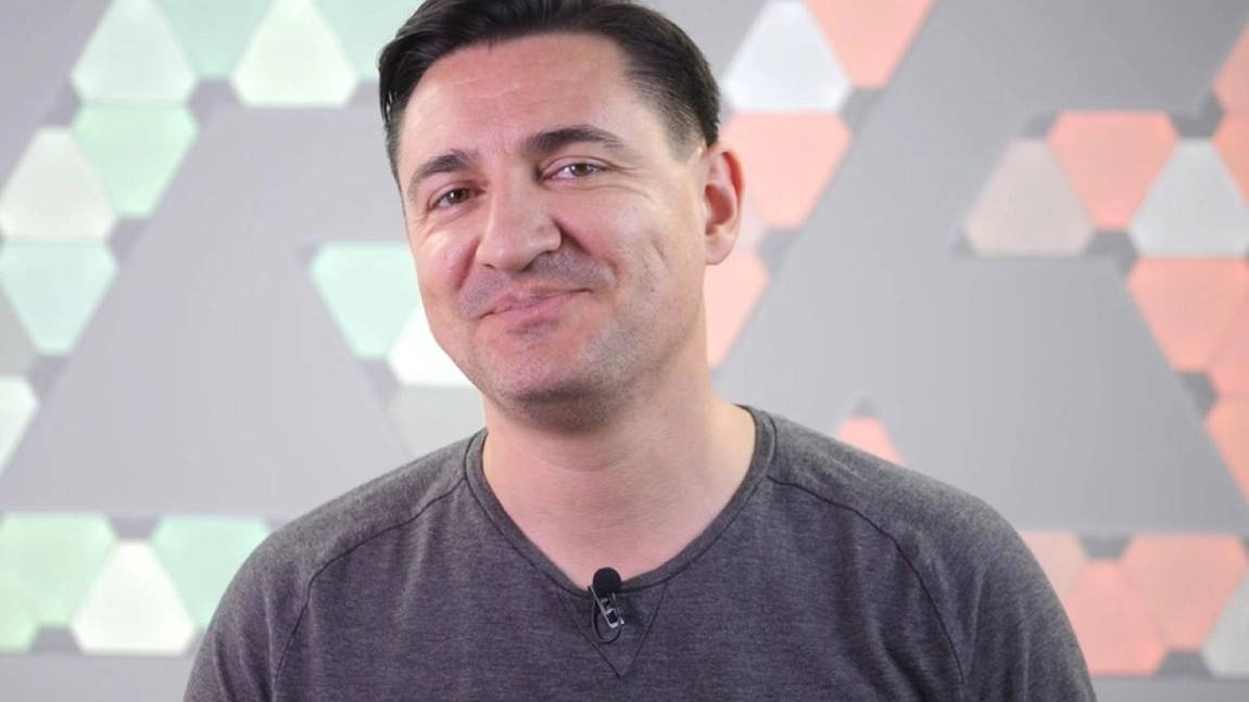 George Buhnici s-a clasat în top 10 mondial cu ajutorul tehnologiei avansate de care dispune locuința lui