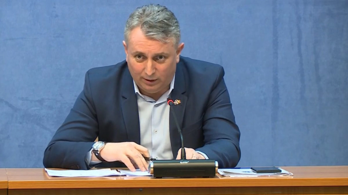 Lucian Bode, ministrul de Interne, intervine în scandalul dintre Virgil Popescu și George Simion