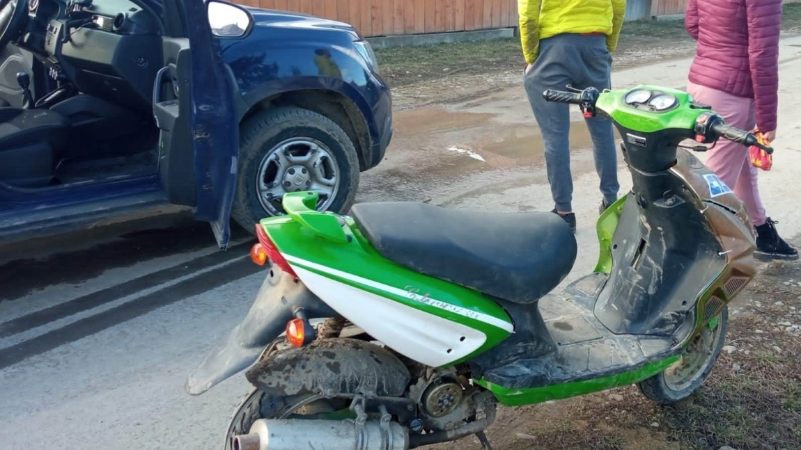Minor fără permis de conducere, prins în trafic de polițiștii ieșeni!
