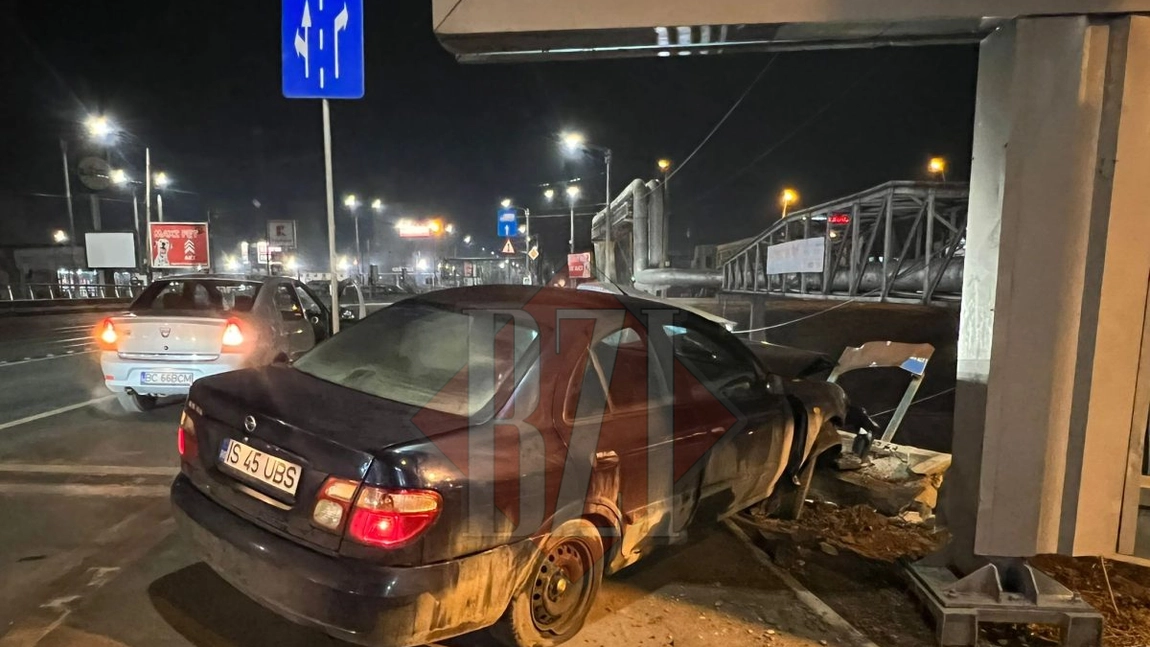 Un șofer a fost la un pas să ajungă în râul Bahlui, după ce a pierdut controlul volanului în Tudor Vladimirescu - EXCLUSIV, FOTO