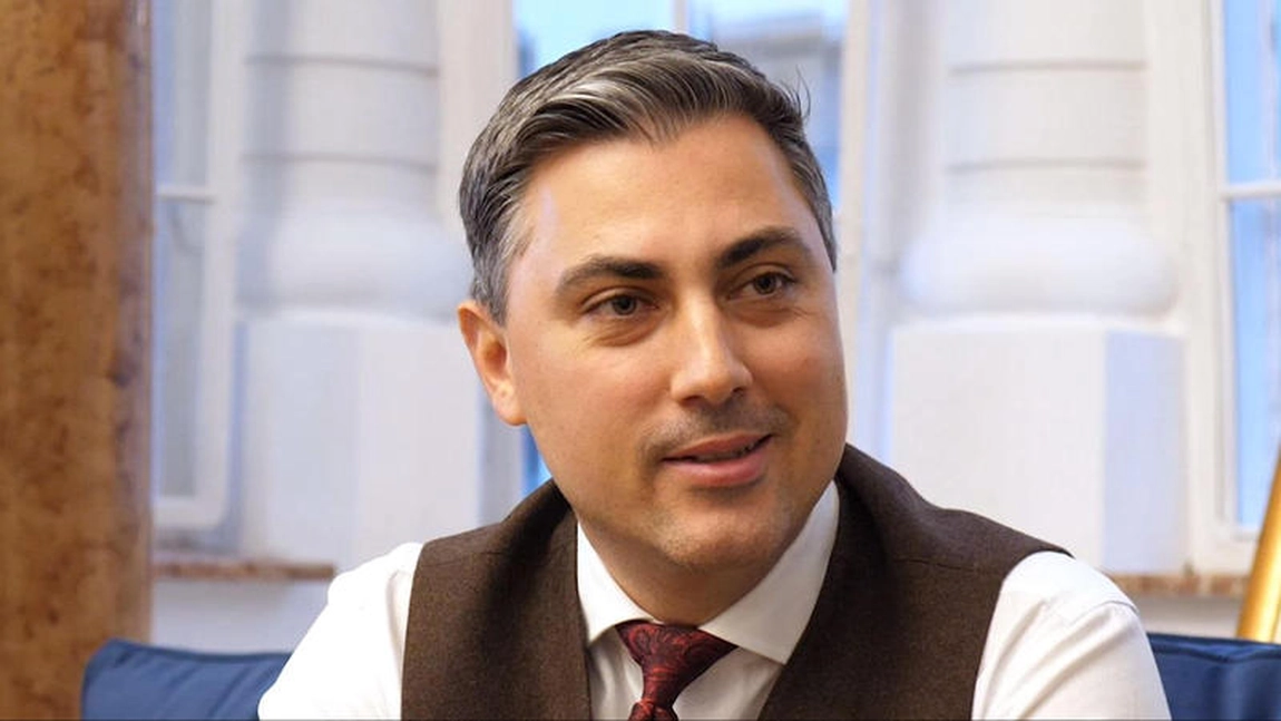 Alexandru Ciucu a împlinit 46 de ani. Designerul și-a petrecut singur ziua de naștere, însă un detaliu a uimit pe toată lumea